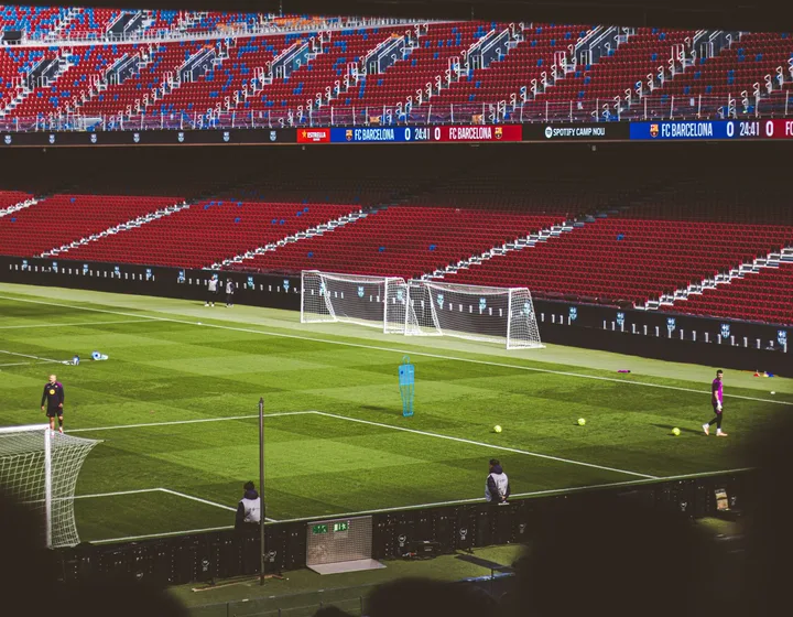 Hlavní tribuna stadionu